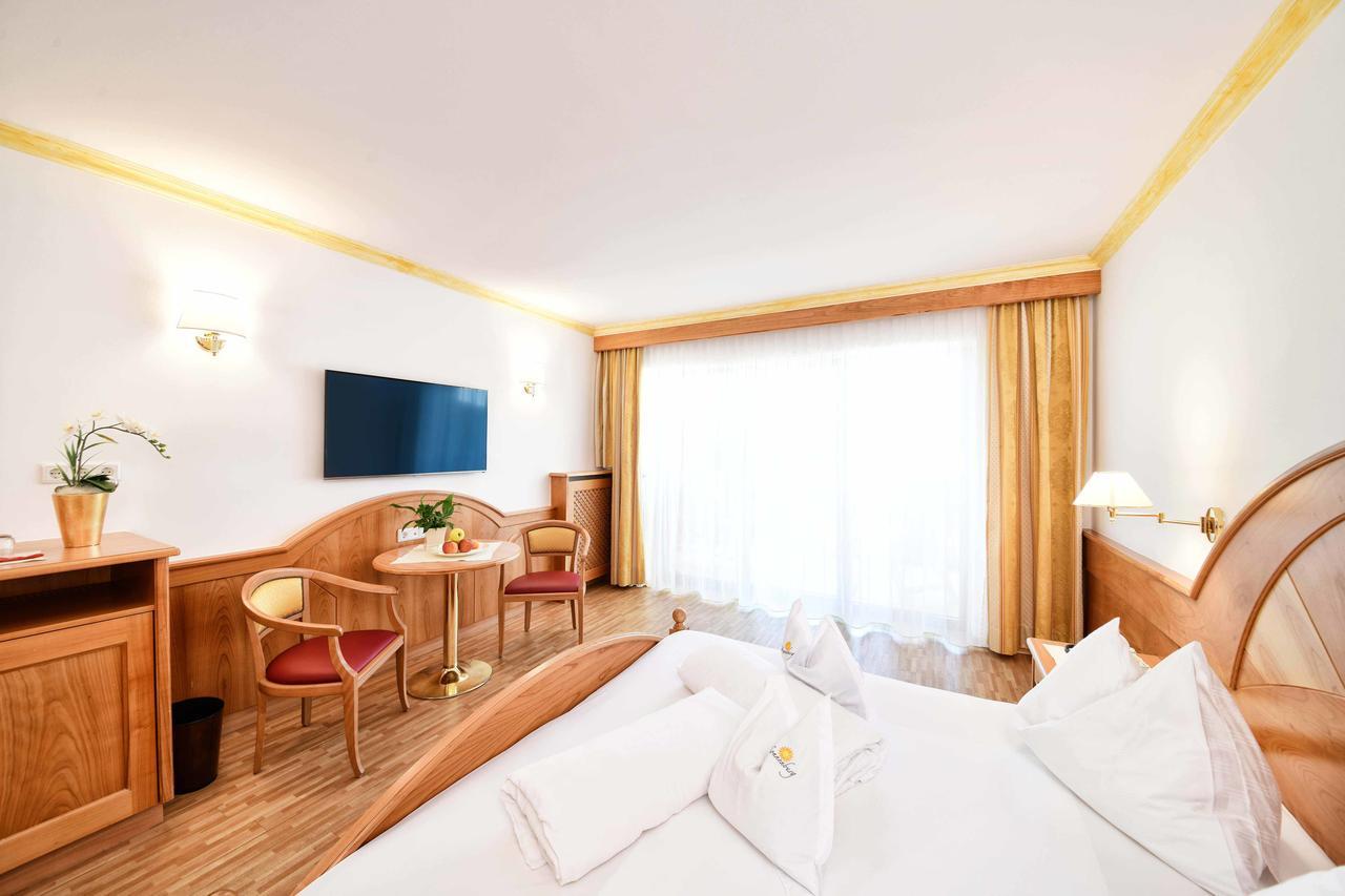 Sonnenburg 4* Merano